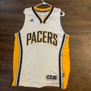 Pacers jersey. No name.
